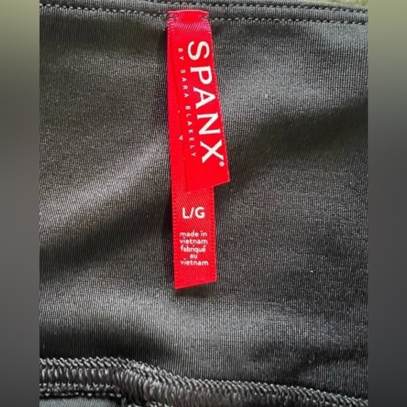 NWOT SPANX Faux Leather High Rise Camo Leggings- Size Large - Picture 6 of 8